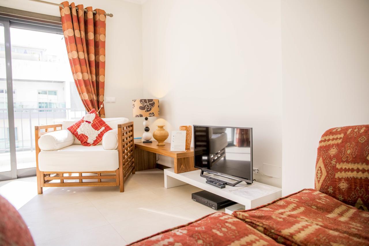 B04 - Luxury 2 Bed W Terrace Pool Apartment Lagos Luaran gambar
