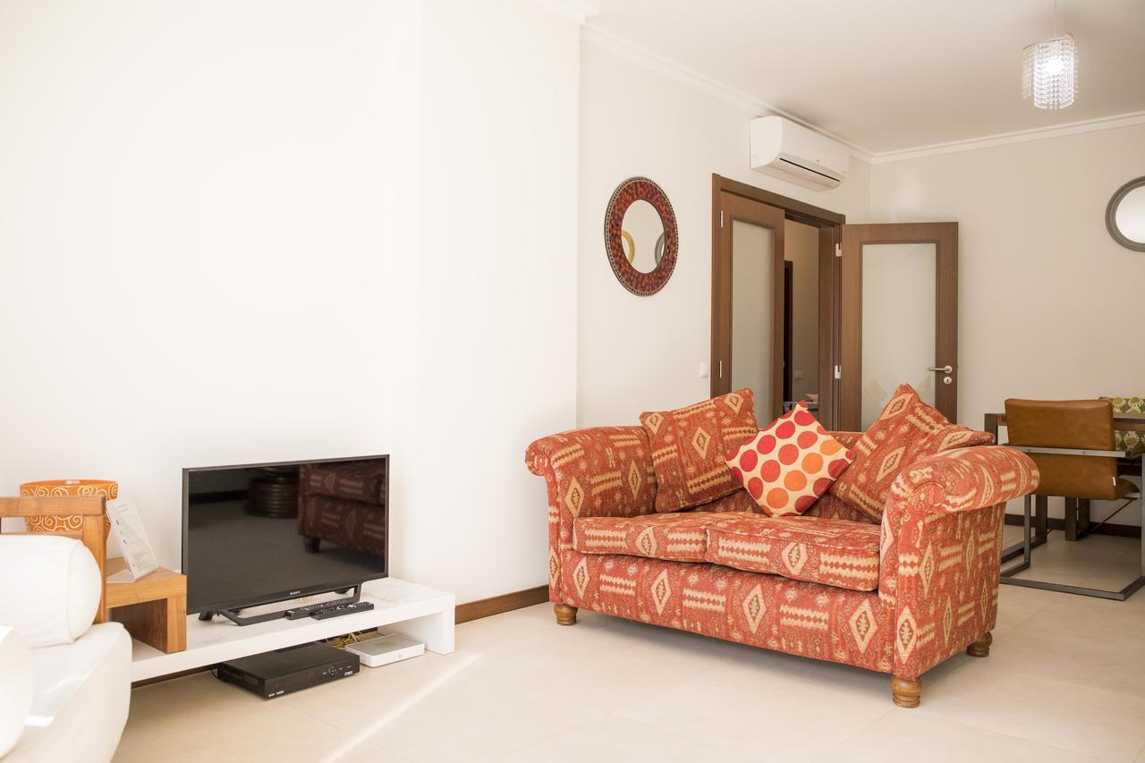 B04 - Luxury 2 Bed W Terrace Pool Apartment Lagos Luaran gambar