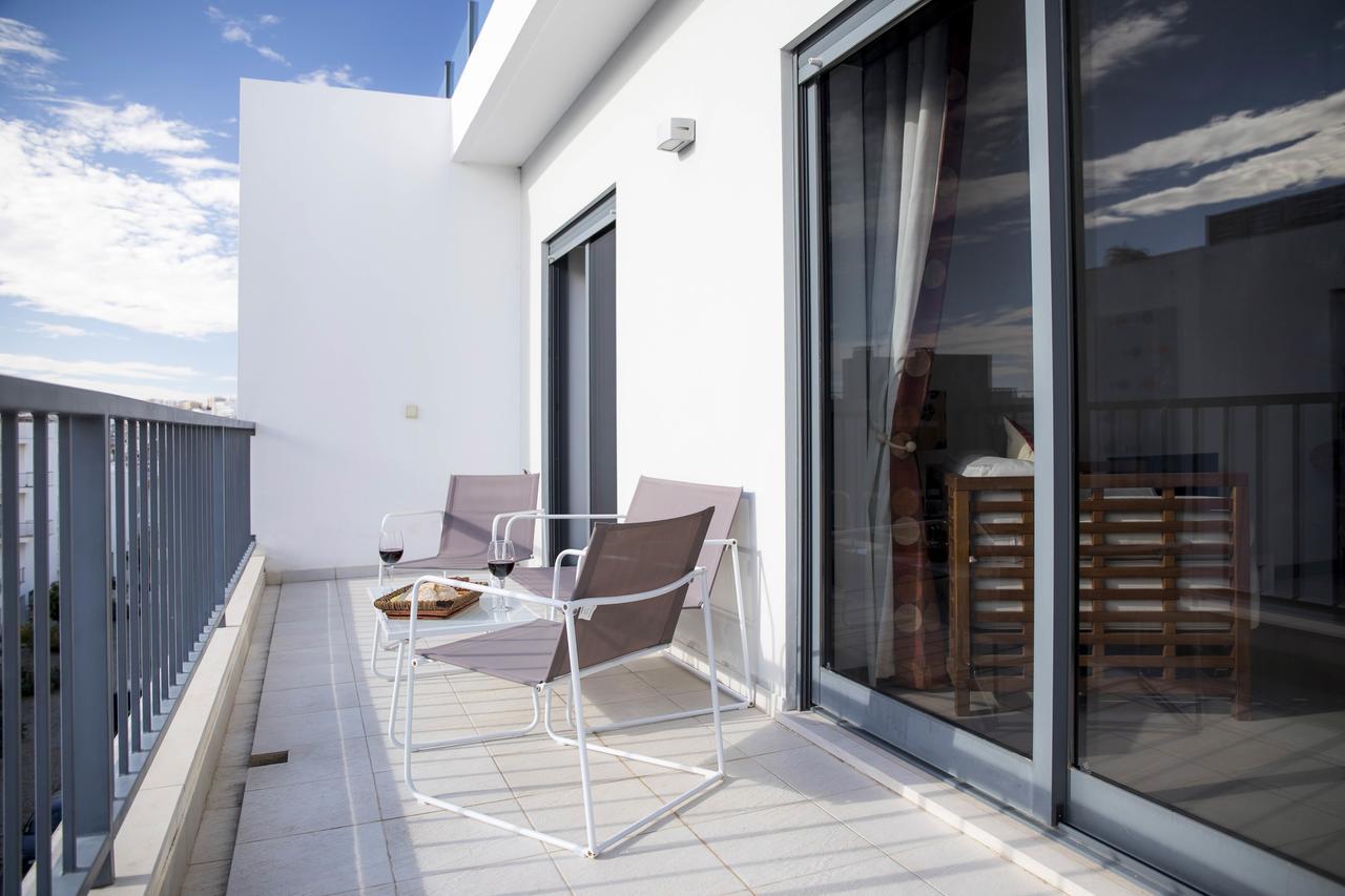 B04 - Luxury 2 Bed W Terrace Pool Apartment Lagos Luaran gambar